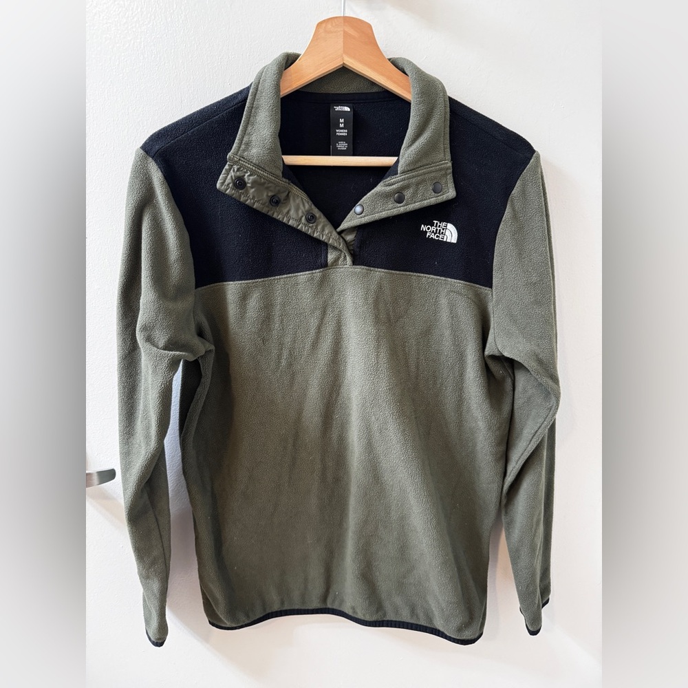 North Face Fleece sweater